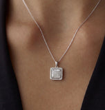 Moissanite diamond necklace -Flawless -   قلادة الماس الموزنايت